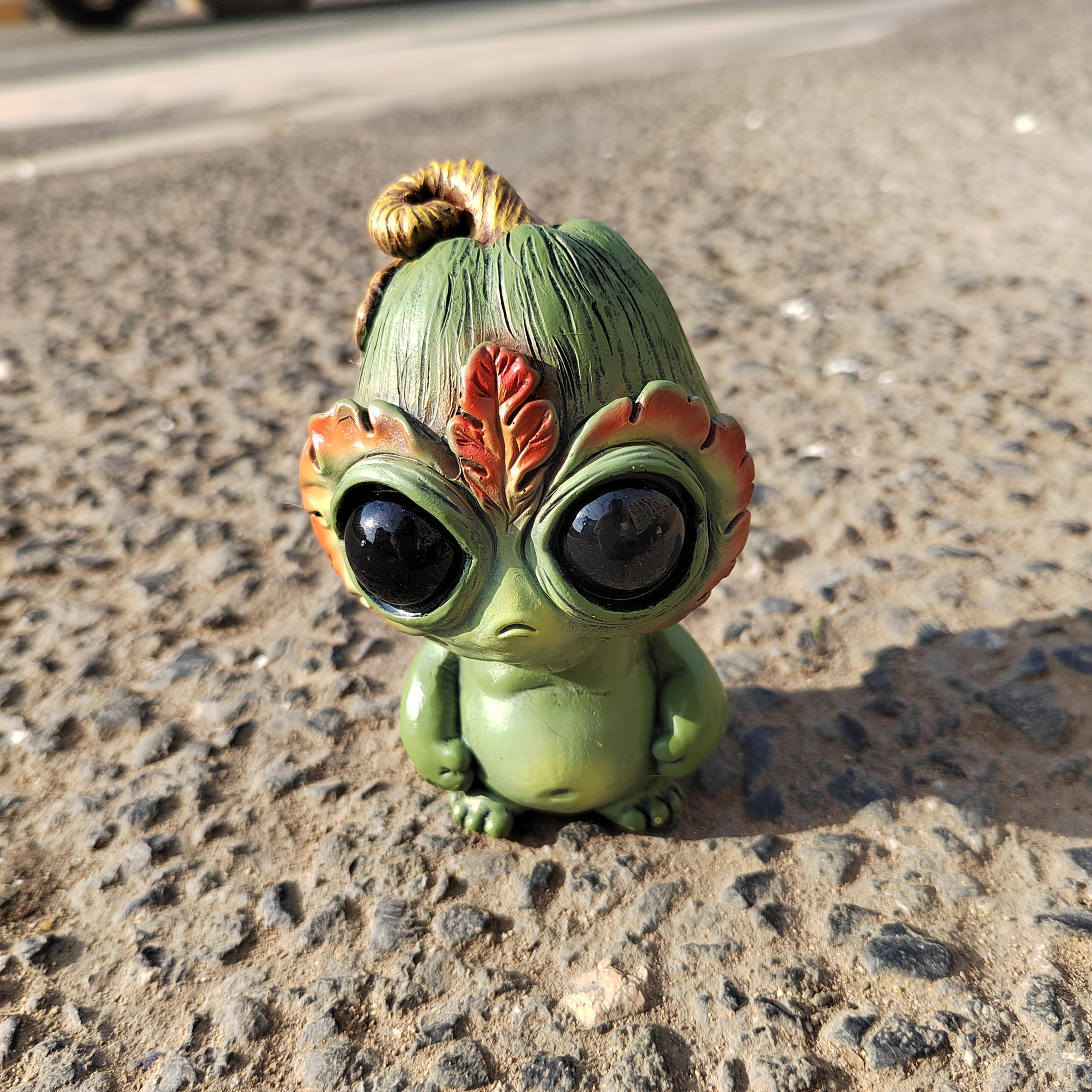 Fantastik Karikatür Elf Figürü – Hars Dekor & Tatil Temalı